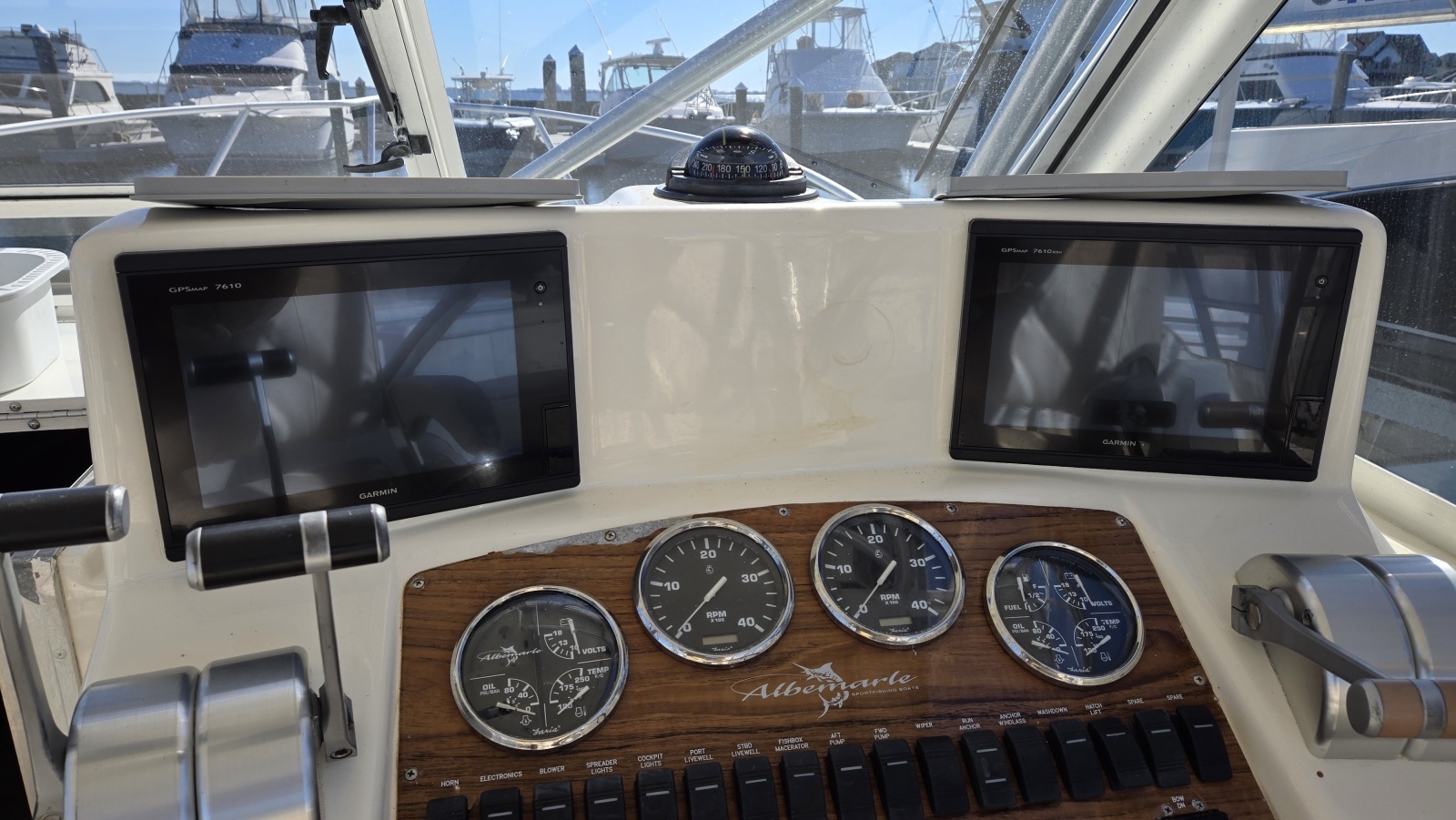 32ft Albemarle Yacht For Sale