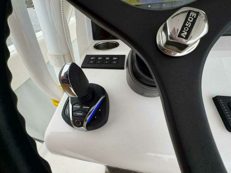 30ft Jupiter Yacht For Sale