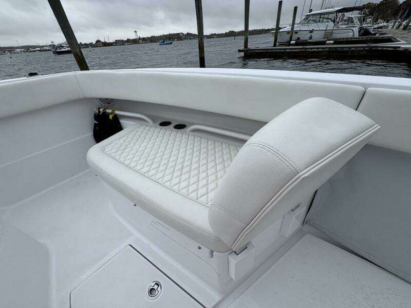 30ft Jupiter Yacht For Sale