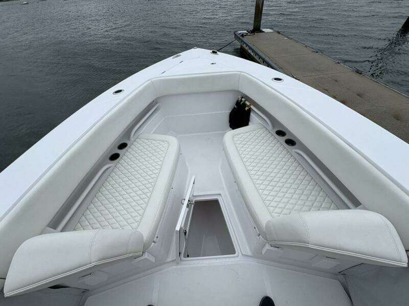 30ft Jupiter Yacht For Sale