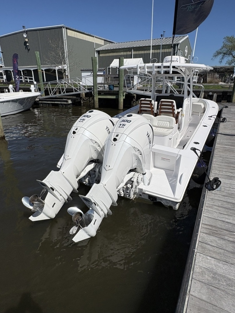 30ft Jupiter Yacht For Sale