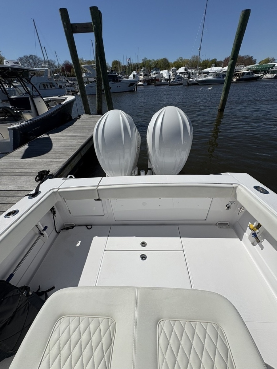 30ft Jupiter Yacht For Sale