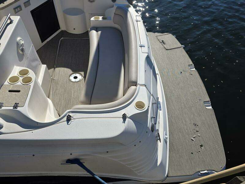 300ft Rinker Yacht For Sale