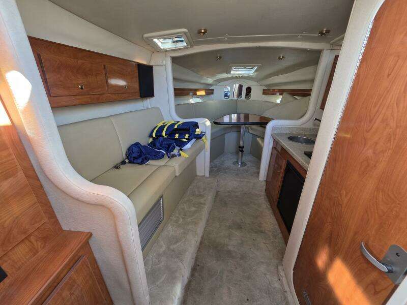 300ft Rinker Yacht For Sale