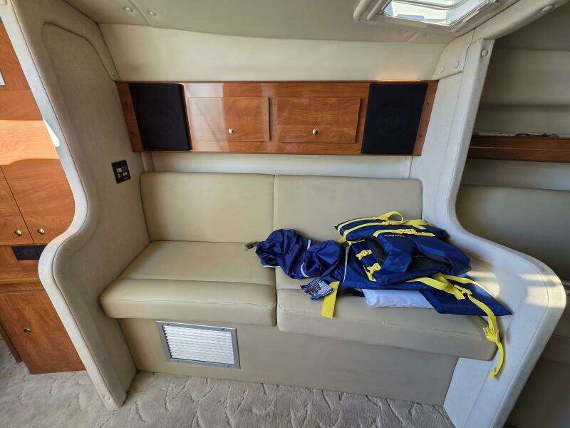 300ft Rinker Yacht For Sale