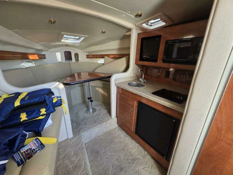 300ft Rinker Yacht For Sale