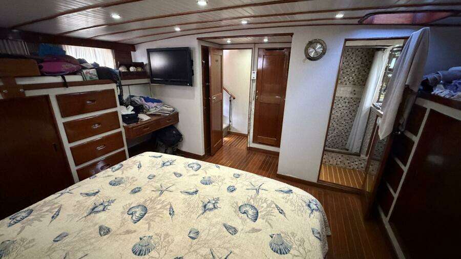 Queen Jeannine 57ft Island Gypsy Yacht For Sale