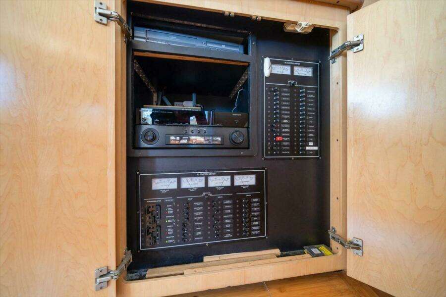 Cape San Blas Inn 45ft Carver Yacht For Sale