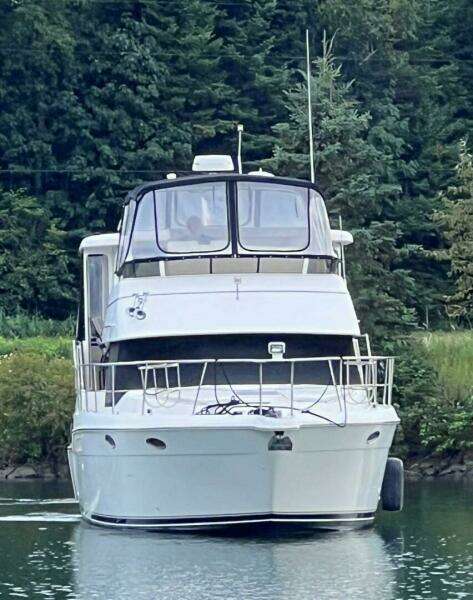35ft Carver Yacht For Sale