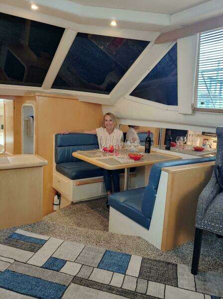 35ft Carver Yacht For Sale