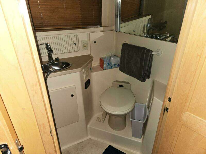 35ft Carver Yacht For Sale