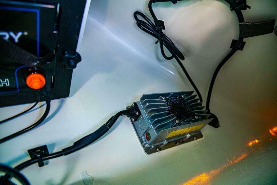 24ft Pair Customs Yacht For Sale