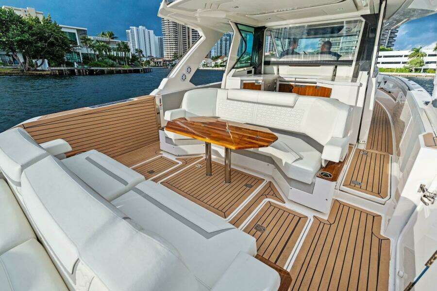 GAL YAM 3 48ft Tiara Yachts Yacht For Sale