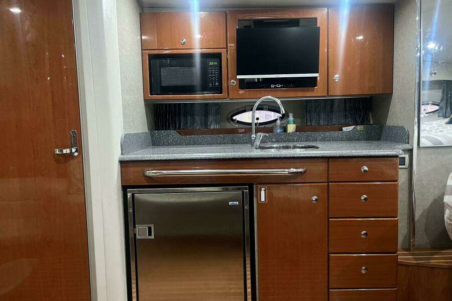 34ft Formula Yacht For Sale