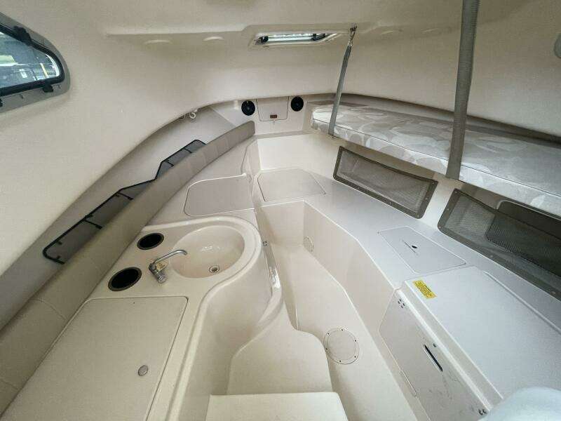 23ft Grady White Yacht For Sale