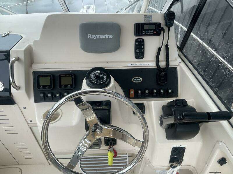 23ft Grady White Yacht For Sale