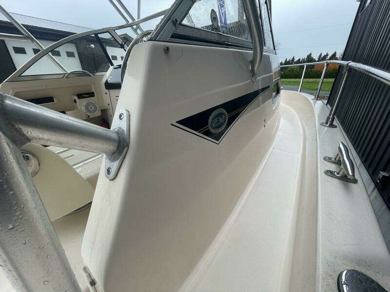23ft Grady White Yacht For Sale