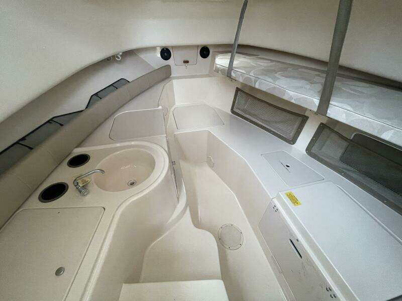 23ft Grady White Yacht For Sale