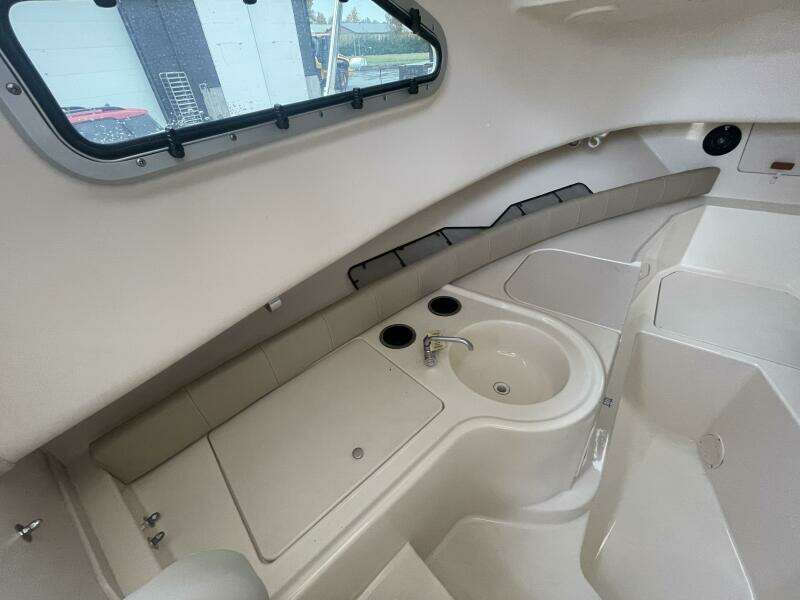 23ft Grady White Yacht For Sale