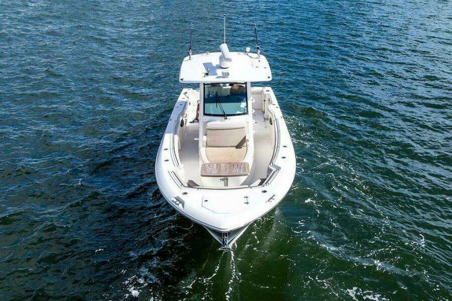 33ft Boston Whaler Yacht For Sale