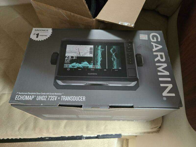 24ft Sea Ray Yacht For Sale