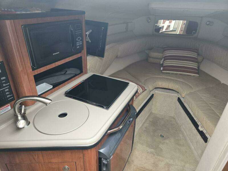 24ft Sea Ray Yacht For Sale