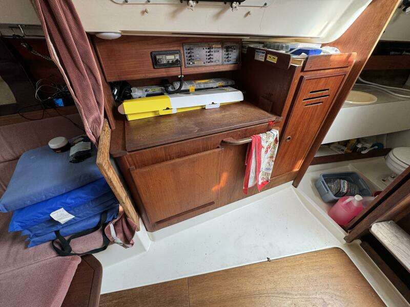 MI GOOD LUCK 27ft Pearson Yacht For Sale