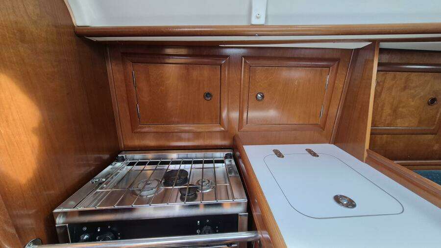 32ft Beneteau Yacht For Sale