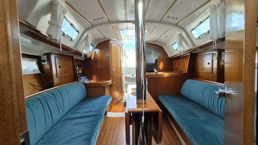 32ft Beneteau Yacht For Sale