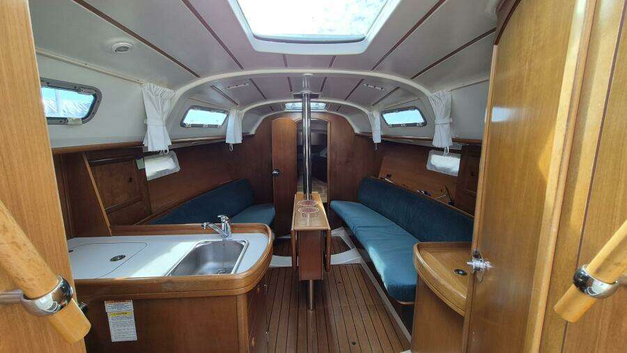 32ft Beneteau Yacht For Sale
