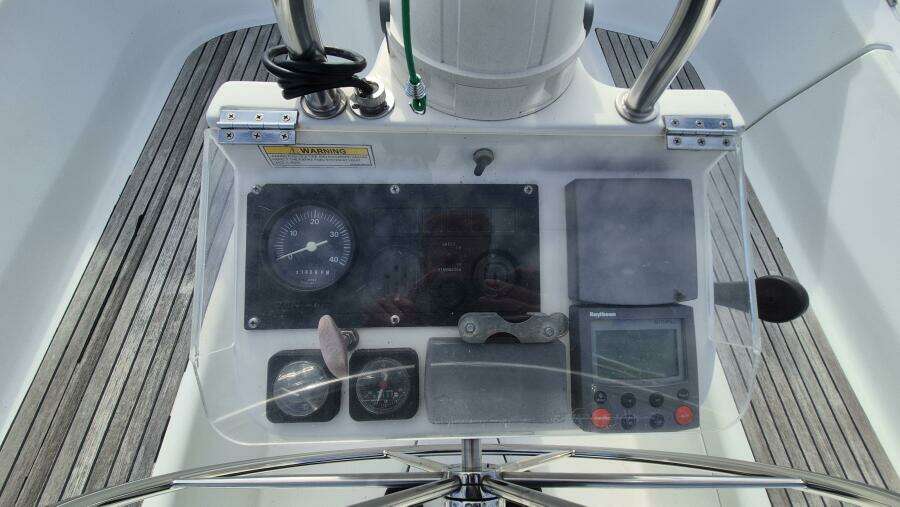 32ft Beneteau Yacht For Sale