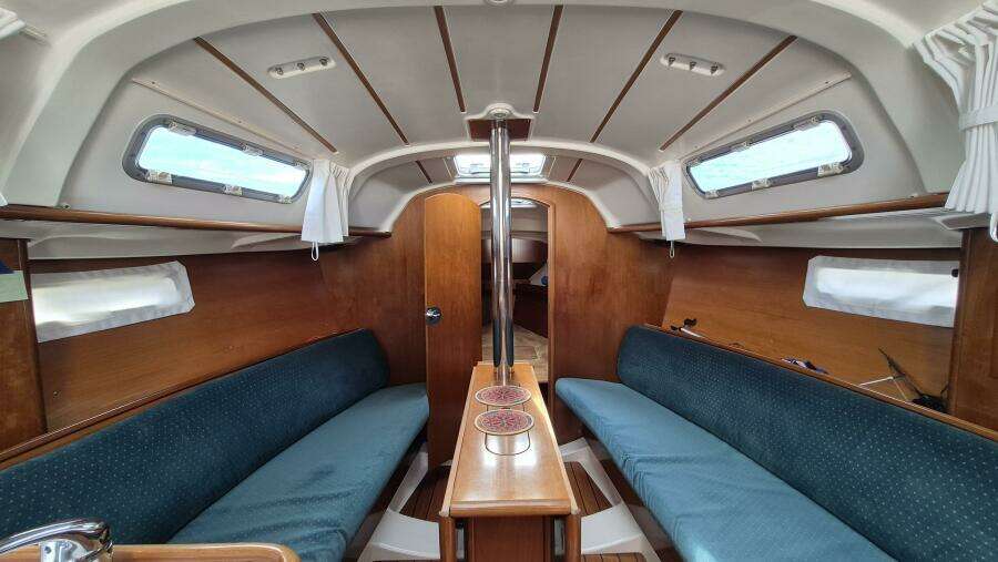 32ft Beneteau Yacht For Sale