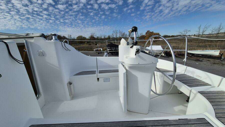 32ft Beneteau Yacht For Sale