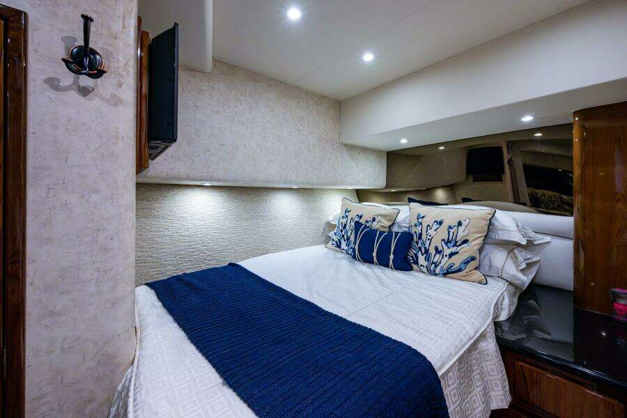 Miss Elena eous 43ft Egg Harbor Yacht For Sale