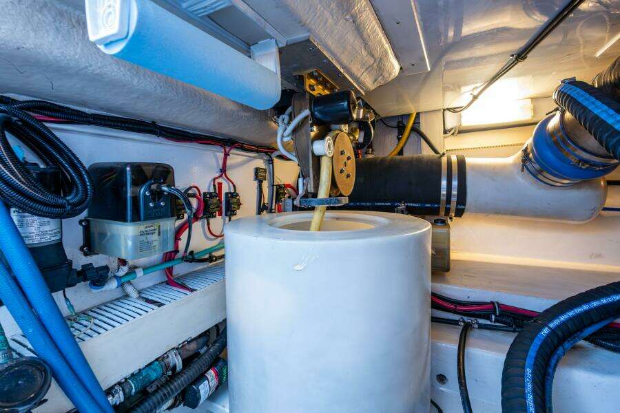 Miss Elena eous 43ft Egg Harbor Yacht For Sale