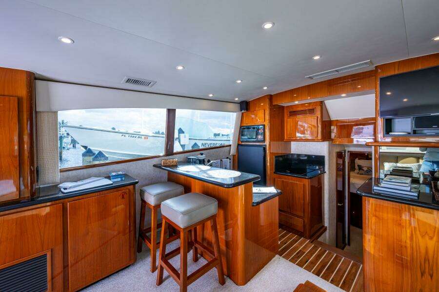 Miss Elena eous 43ft Egg Harbor Yacht For Sale