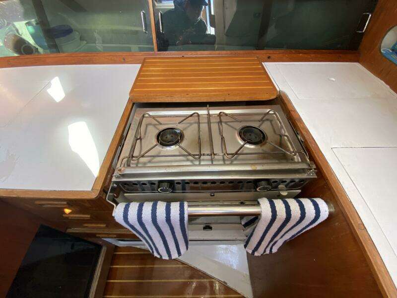 Aqualibrium 34ft Hunter Yacht For Sale