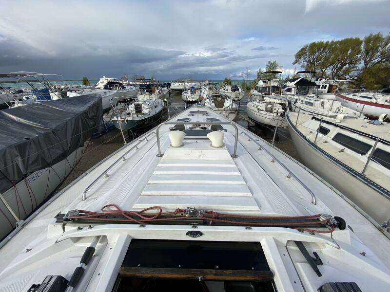 Aqualibrium 34ft Hunter Yacht For Sale