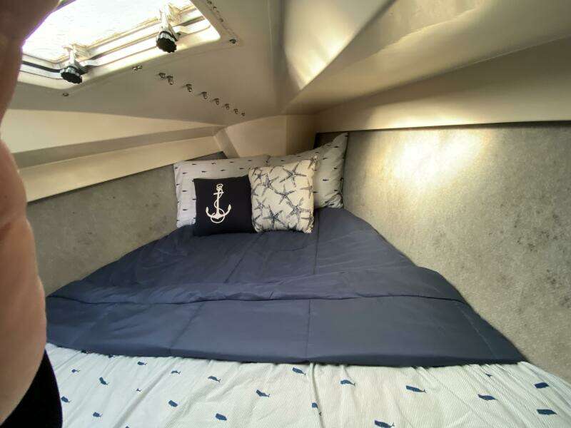 Aqualibrium 34ft Hunter Yacht For Sale