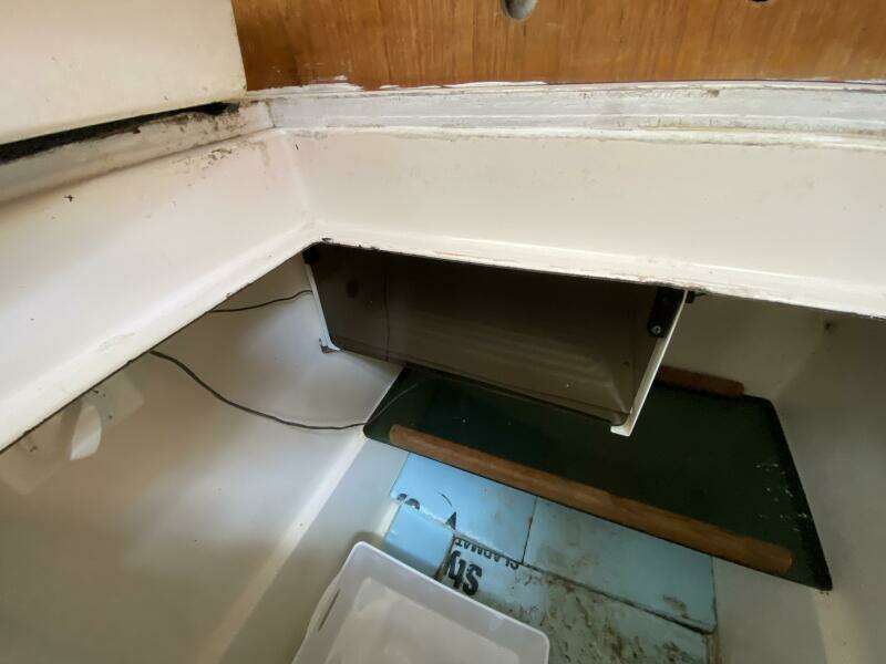 Aqualibrium 34ft Hunter Yacht For Sale