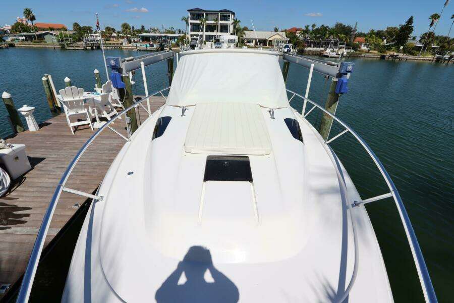 43ft Intrepid Yacht For Sale