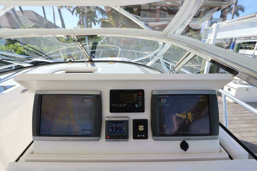 43ft Intrepid Yacht For Sale