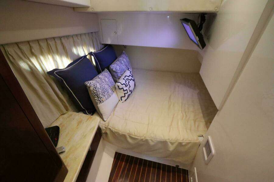 43ft Intrepid Yacht For Sale