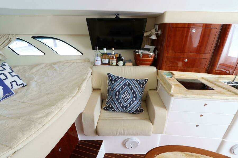 43ft Intrepid Yacht For Sale