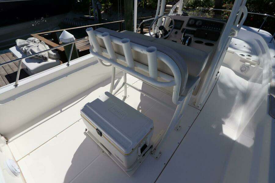 21ft Boston Whaler Yacht For Sale