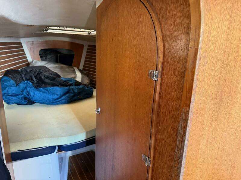 37ft Alsberg Brothers Yacht For Sale