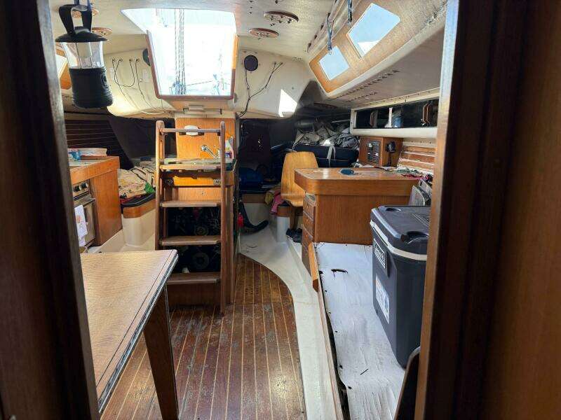 37ft Alsberg Brothers Yacht For Sale