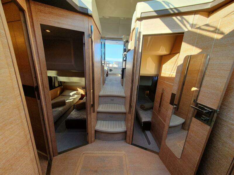 47ft Azimut Yacht For Sale