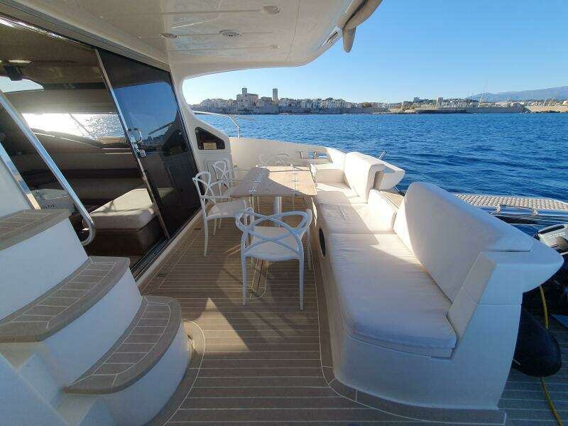 47ft Azimut Yacht For Sale