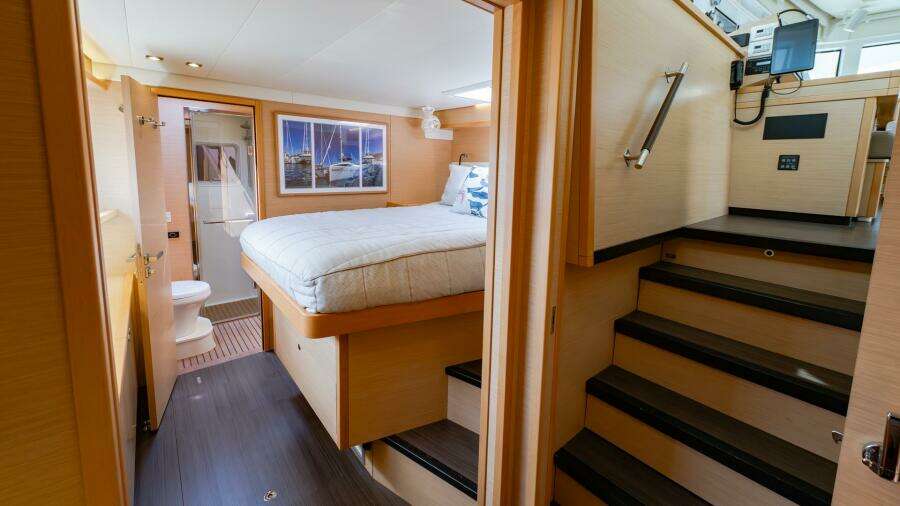 Paradise 52ft Lagoon Yacht For Sale